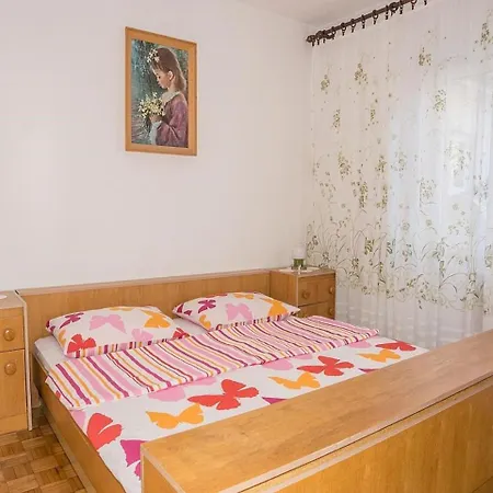 Apartments In Novi Vinodolski 35696
